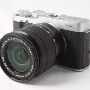 Fuji X-M1 + 16-50mm
